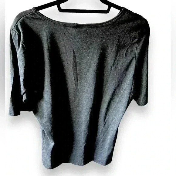 Lularoe 3X solid black Gigi top. From ex retailers wardrobe. Worn twice. EUC - Picture 2 of 5